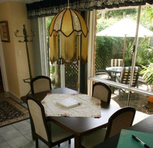 Hillside Country Retreat Bed & Breakfast Gold Coast Bilik gambar
